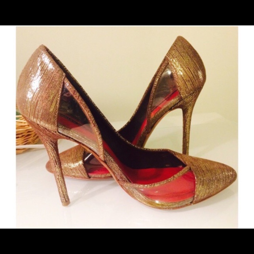 Charles Jourdan Gold Heels - Picture 3 of 3